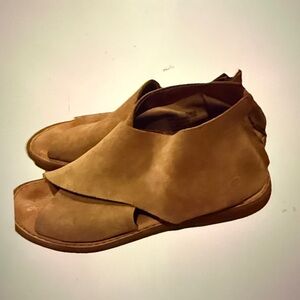 BORN IWA Comfort Crisscross Wrap Boho Flat Sandals